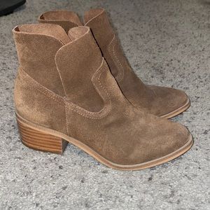 Steve Madden booties. Size 5.5.